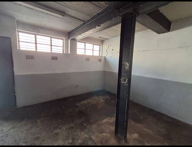 65M² WAREHOUSE TO LET IN HERIOTDALE